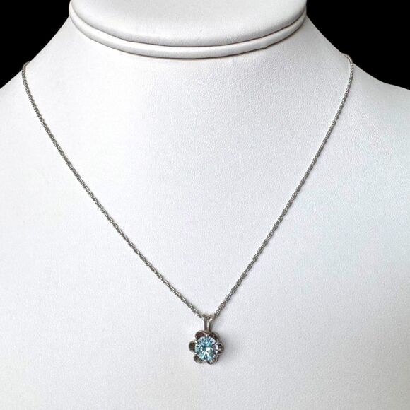 Vintage Sterling Silver Blue Topaz Pendant & Chain Necklace 18 inch, Solitaire - Picture 2 of 16